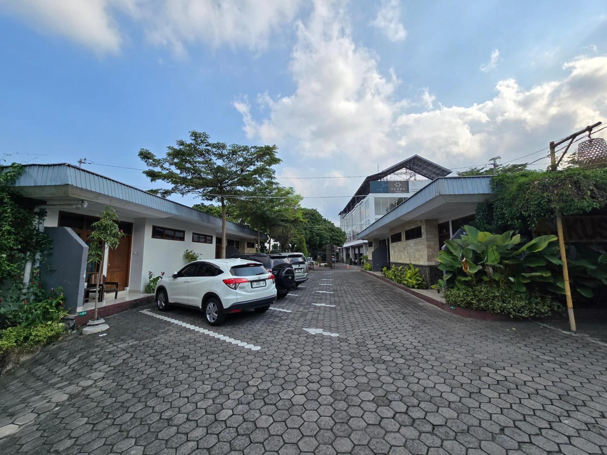 Kusma Hotel Bandungan Semarang Bagian luar foto